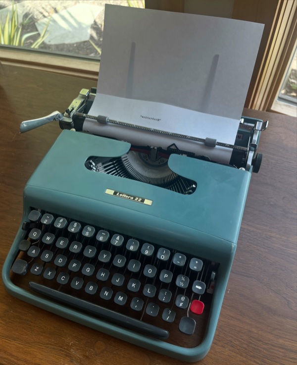 Olivetti Lettera 22 typewriter